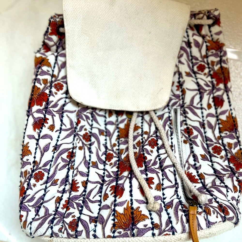 Universal Threads cloth backpack - Large